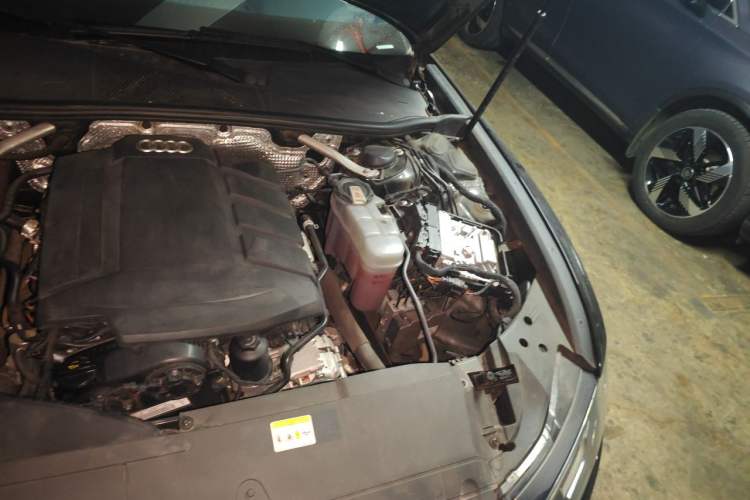 Used Audi A6L 2021 45 TFSI quattro Prestige Dynamic Edition Engine Bay Left