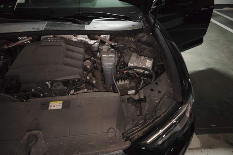 Used Audi A6L 2021 40 TFSI Luxury Prestige Edition Engine Bay Left