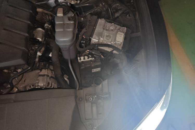 Used Audi A6L 2021 40 TFSI Luxury Prestige Edition Engine Bay Left