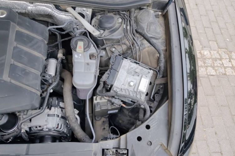 Used Audi A6L 2021 45 TFSI quattro Prestige Elegant Edition Engine Bay Left