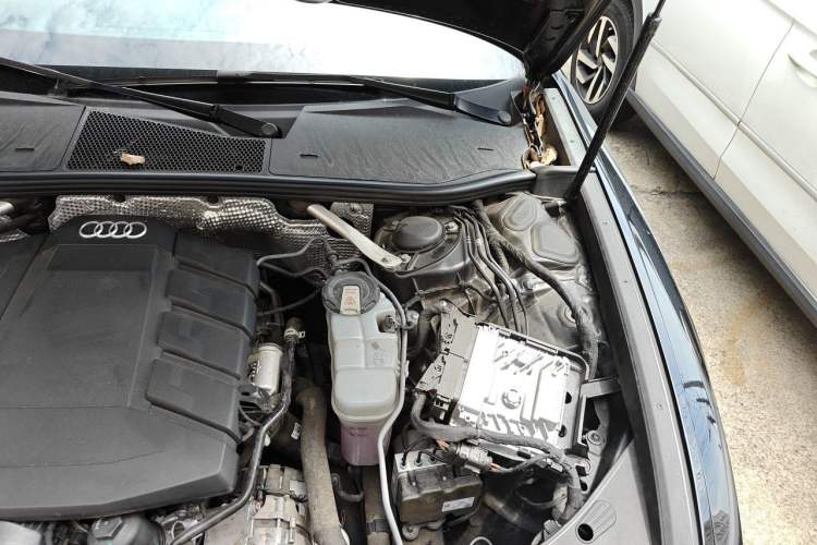Used Audi A6L 2021 40 TFSI Luxury Dynamic Edition Engine Bay Left