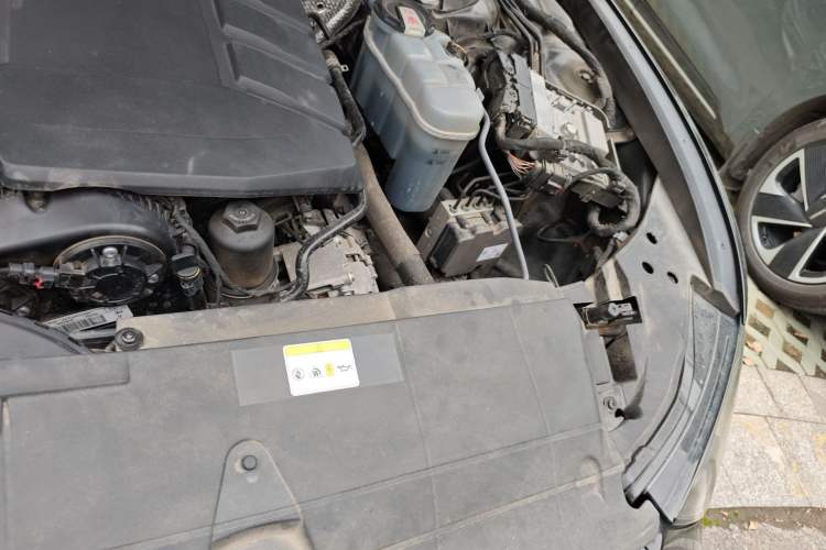 Used Audi A6L 2021 45 TFSI Prestige Dynamic Edition Engine Bay Left