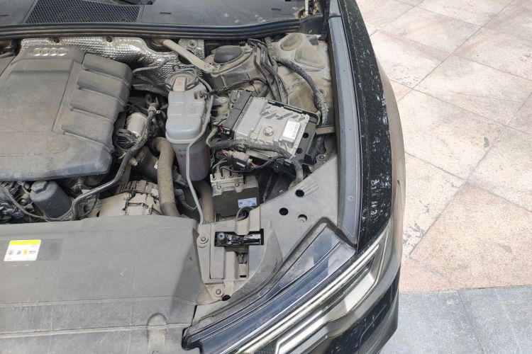 Used Audi A6L 2021 40 TFSI Luxury Dynamic Edition Engine Bay Left