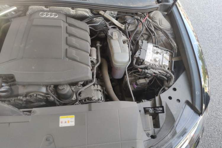 Used Audi A6L 2021 45 TFSI Prestige Dynamic Edition Engine Bay Left
