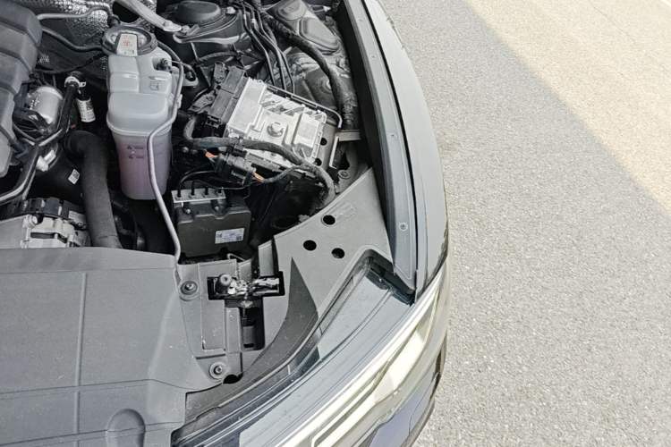 Used Audi A6L 2021 45 TFSI quattro Prestige Dynamic Edition Engine Bay Left