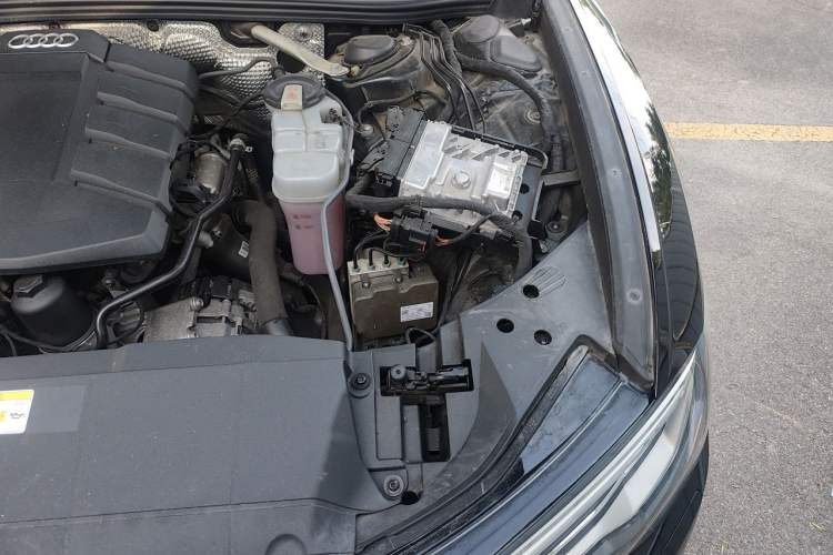 Used Audi A6L 2021 45 TFSI quattro Prestige Elegant Edition Engine Bay Left