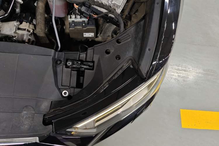 Used Audi A6L 2021 40 TFSI Luxury Dynamic Edition Engine Bay Left