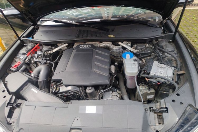 Used Audi A6L 2021 40 TFSI Luxury Dynamic Edition Engine Bay
