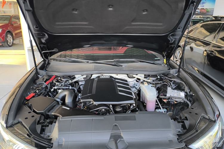 Used Audi A6L 2021 40 TFSI Luxury Dynamic Edition Engine Bay