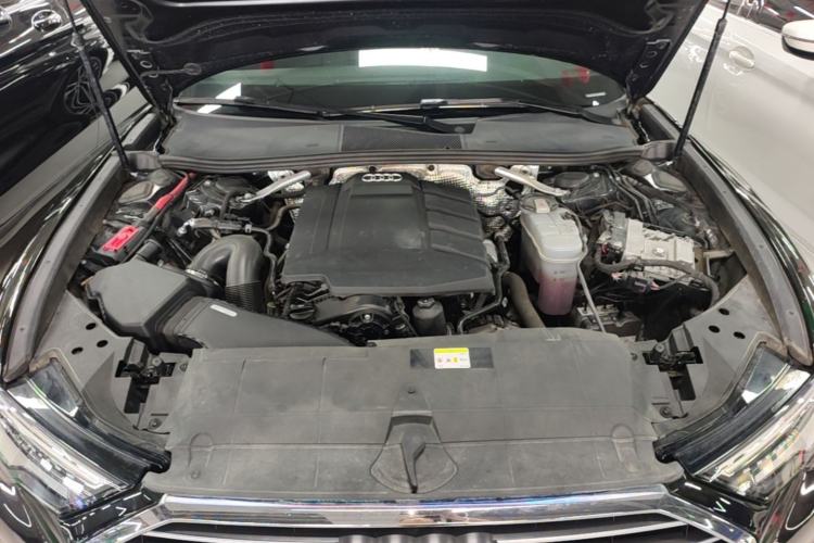 Used Audi A6L 2021 40 TFSI Luxury Dynamic Edition Engine Bay