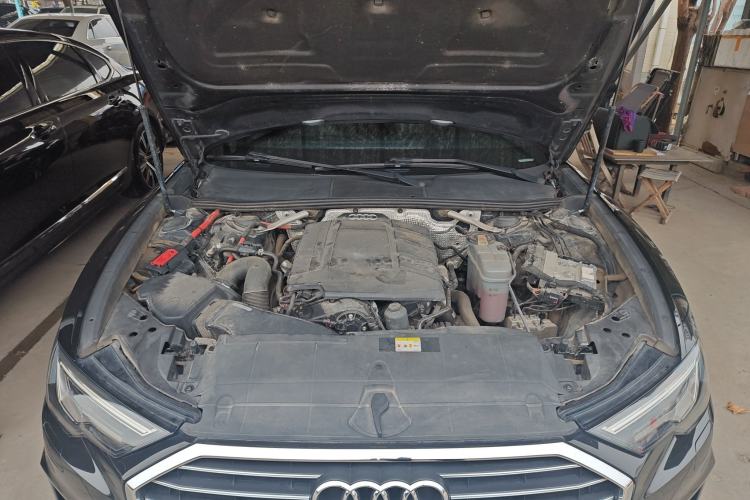 Used Audi A6L 2021 40 TFSI Luxury Dynamic Edition Engine Bay