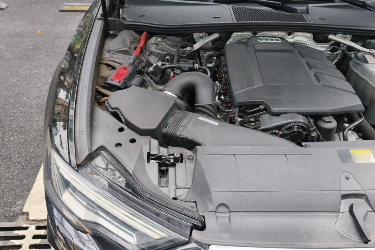 Used Audi A6L 2021 45 TFSI Enjoy Life Edition Engine Bay Right