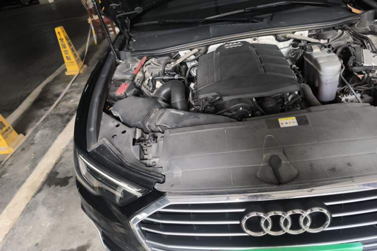 Used Audi A6L 2021 40 TFSI Luxury Dynamic Edition Engine Bay Right