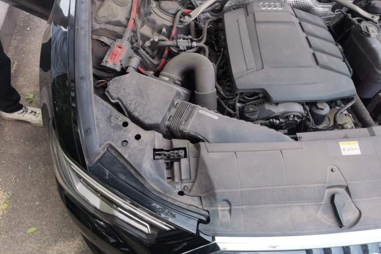 Used Audi A6L 2021 45 TFSI Prestige Elegant Edition Engine Bay Right