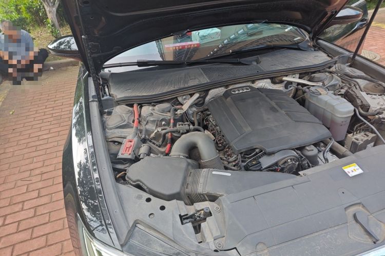 Used Audi A6L 2021 40 TFSI Luxury Dynamic Edition Engine Bay Right