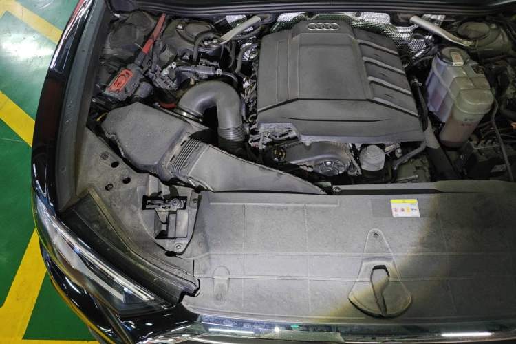Used Audi A6L 2021 40 TFSI Luxury Dynamic Edition Engine Bay Right