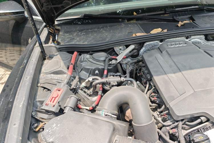 Used Audi A6L 2021 45 TFSI Prestige Elegant Edition Engine Bay Right