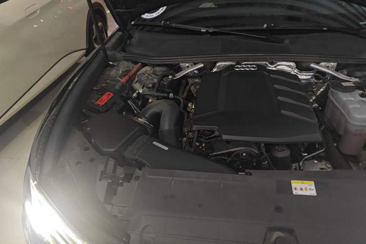 Used Audi A6L 2021 40 TFSI Luxury Prestige Edition Engine Bay Right