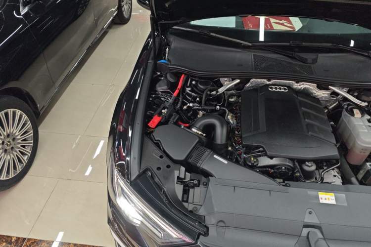 Used Audi A6L 2021 45 TFSI Prestige Elegant Edition Engine Bay Right