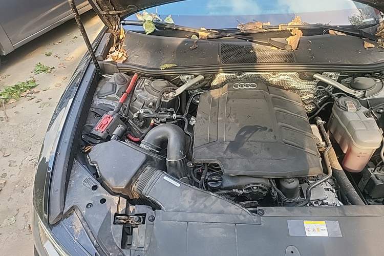 Used Audi A6L 2021 45 TFSI Enjoy Life Edition Engine Bay Right