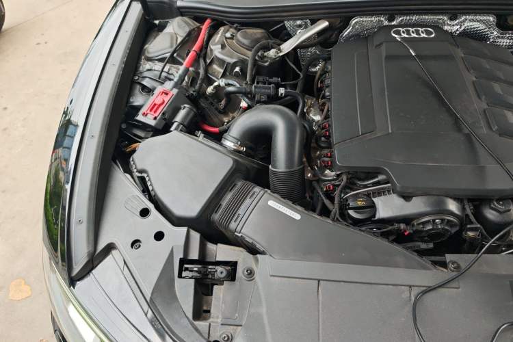 Used Audi A6L 2021 40 TFSI Luxury Prestige Edition Engine Bay Right