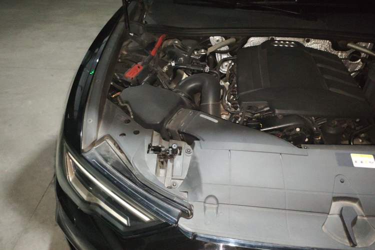 Used Audi A6L 2021 40 TFSI Luxury Dynamic Edition Engine Bay Right