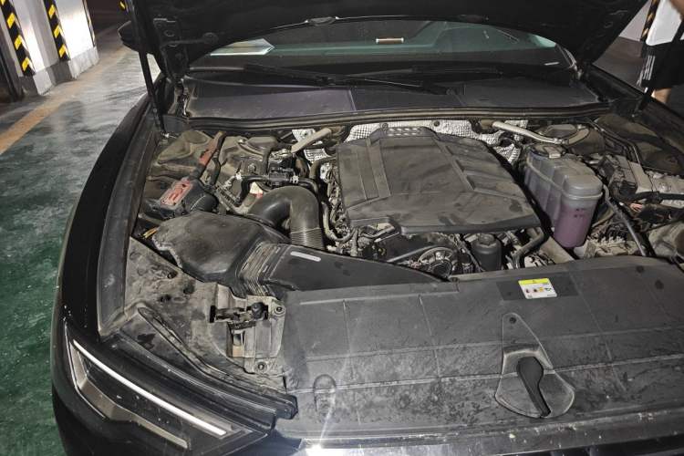 Used Audi A6L 2021 45 TFSI Prestige Elegant Edition Engine Bay Right