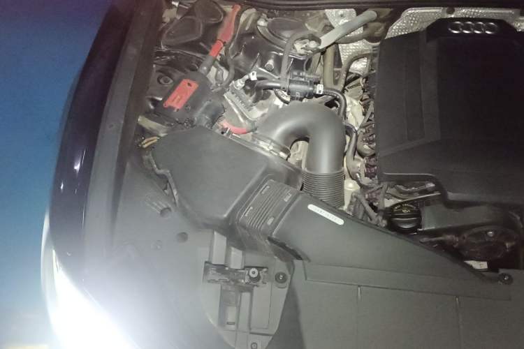 Used Audi A6L 2021 40 TFSI Luxury Dynamic Edition Engine Bay Right