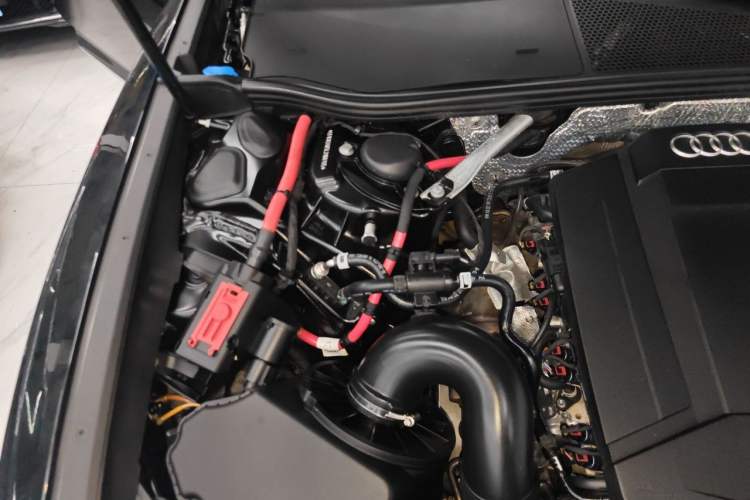 Used Audi A6L 2021 45 TFSI Prestige Elegant Edition Engine Bay Right