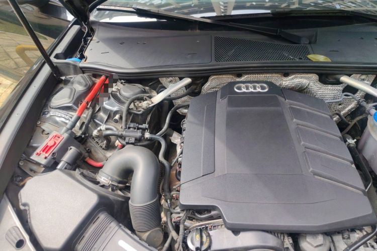 Used Audi A6L 2021 40 TFSI Luxury Dynamic Edition Engine Bay Right
