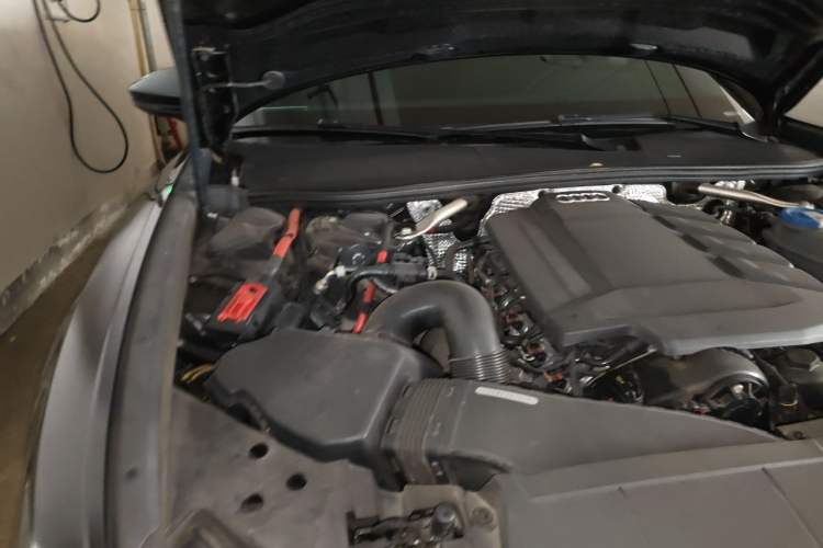 Used Audi A6L 2021 40 TFSI Luxury Dynamic Edition Engine Bay Right