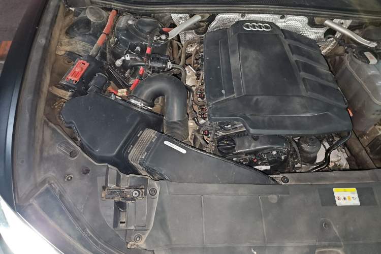 Used Audi A6L 2021 40 TFSI Luxury Dynamic Edition Engine Bay Right