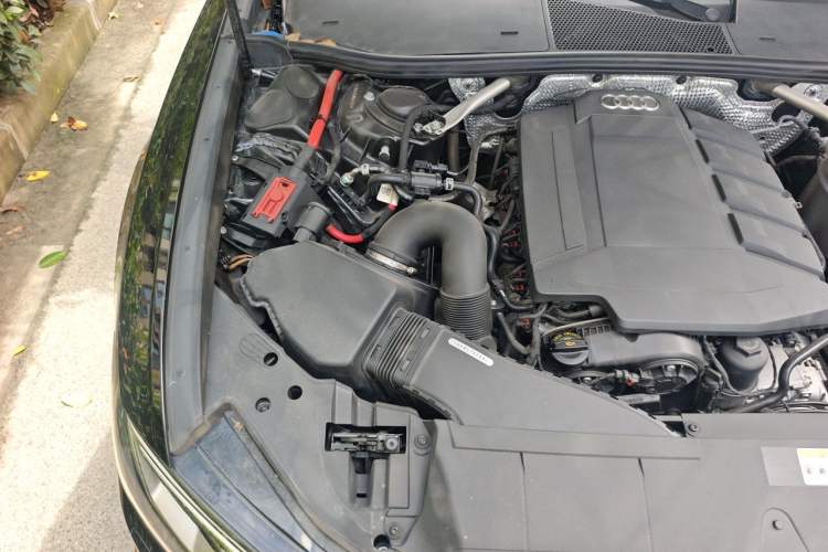 Used Audi A6L 2021 40 TFSI Luxury Dynamic Edition Engine Bay Right