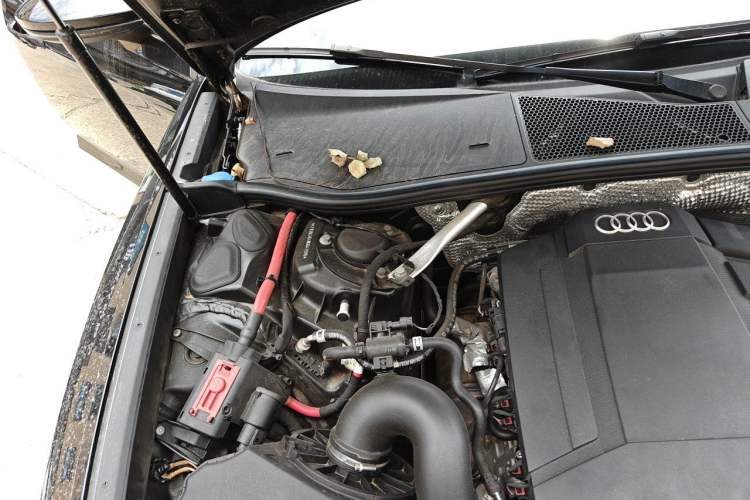 Used Audi A6L 2021 40 TFSI Luxury Dynamic Edition Engine Bay Right