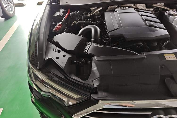Used Audi A6L 2021 40 TFSI Luxury Dynamic Edition Engine Bay Right