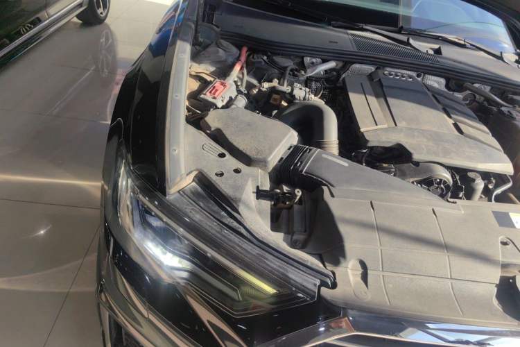 Used Audi A6L 2021 40 TFSI Luxury Dynamic Edition Engine Bay Right