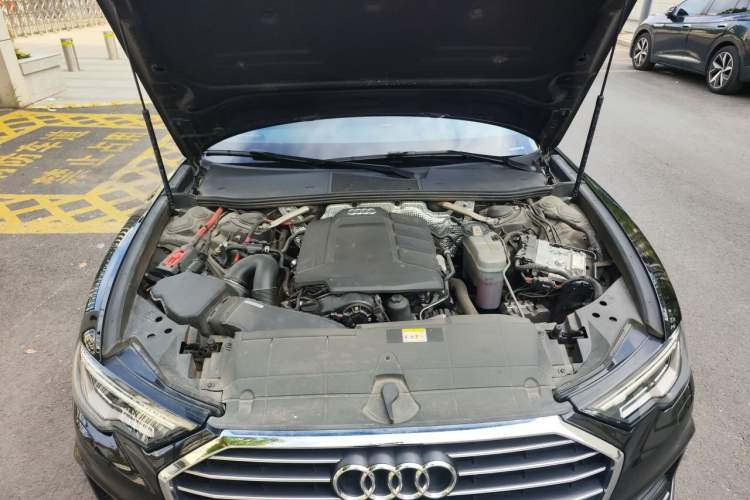 Used Audi A6L 2021 40 TFSI Luxury Dynamic Edition Engine Bay