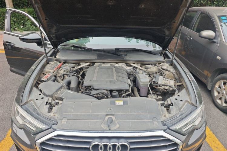 Used Audi A6L 2021 40 TFSI Luxury Dynamic Edition Engine Bay