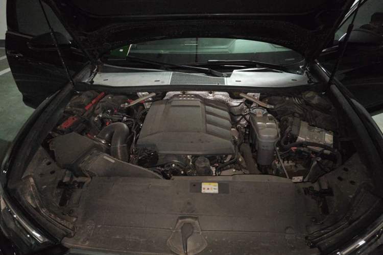 Used Audi A6L 2021 40 TFSI Luxury Prestige Edition Engine Bay