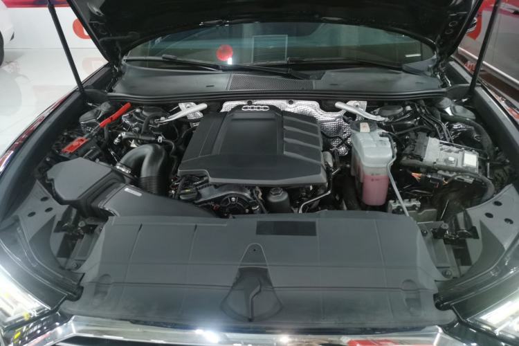Used Audi A6L 2021 40 TFSI Luxury Dynamic Edition Engine Bay