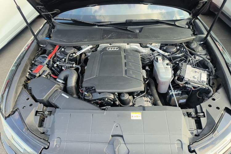 Used Audi A6L 2021 45 TFSI Prestige Dynamic Edition Engine Bay