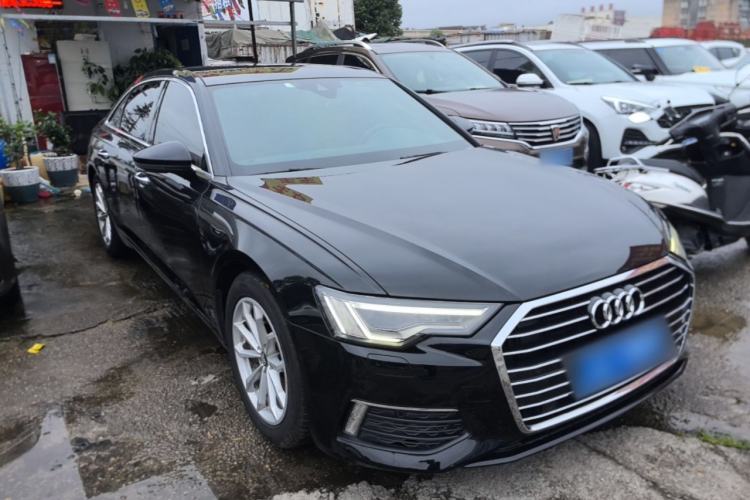Used Audi A6L 2021 40 TFSI Luxury Prestige Edition Front Right 45 Deg