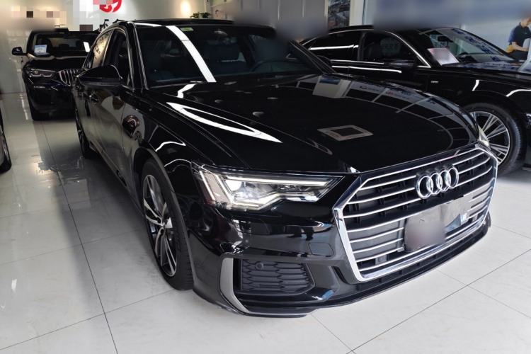 Used Audi A6L 2021 40 TFSI Luxury Dynamic Edition Front Right 45 Deg