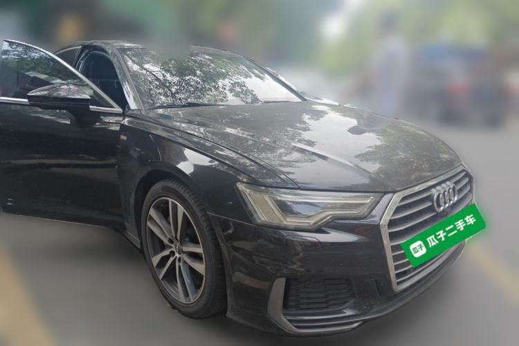 Used Audi A6L 2021 40 TFSI Luxury Dynamic Edition Front Right 45 Deg