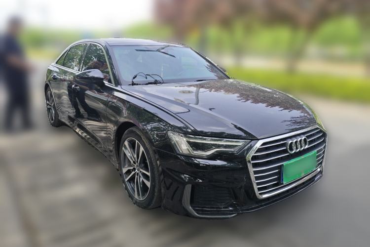 Used Audi A6L 2021 40 TFSI Luxury Dynamic Edition Front Right 45 Deg