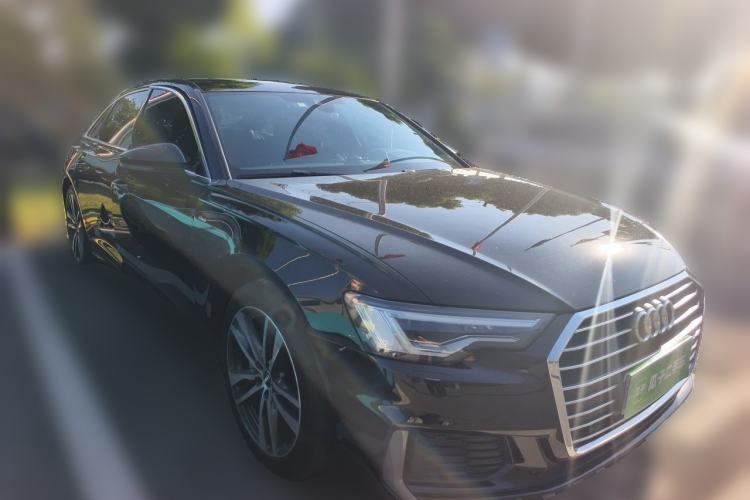 Used Audi A6L 2021 40 TFSI Luxury Dynamic Edition Front Right 45 Deg
