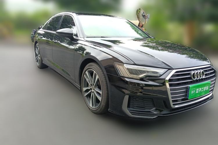 Used Audi A6L 2021 40 TFSI Luxury Dynamic Edition Front Right 45 Deg