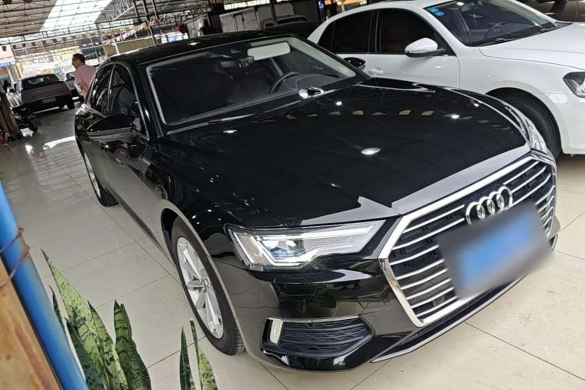 Used Audi A6L 2021 40 TFSI Luxury Dynamic Edition Front Right 45 Deg