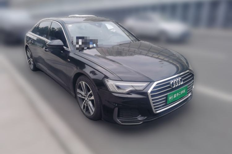 Used Audi A6L 2021 40 TFSI Luxury Dynamic Edition Front Right 45 Deg
