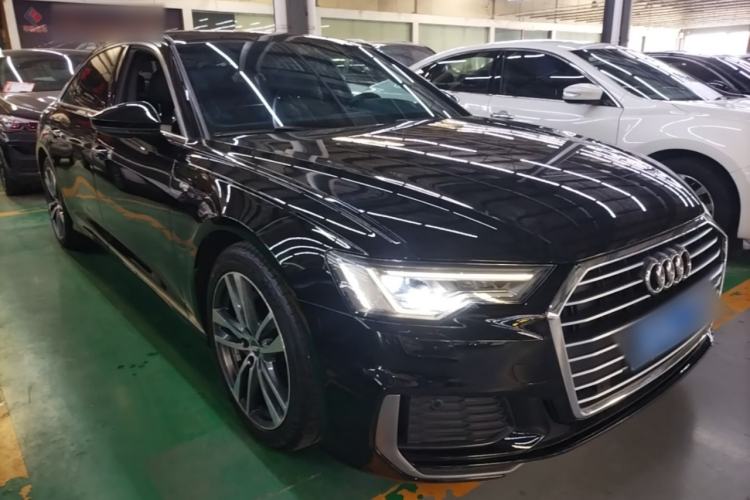 Used Audi A6L 2021 40 TFSI Luxury Dynamic Edition Front Right 45 Deg